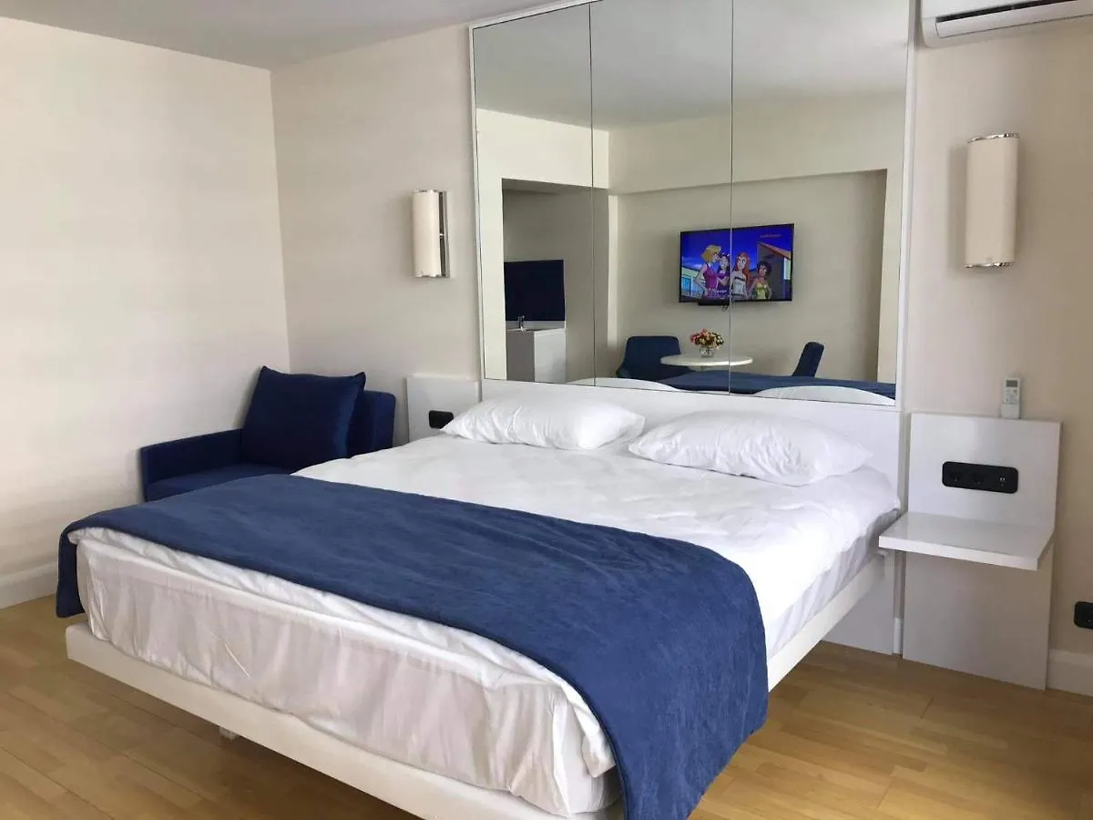 Apartament Roman Orbi City Batoemi Georgië
